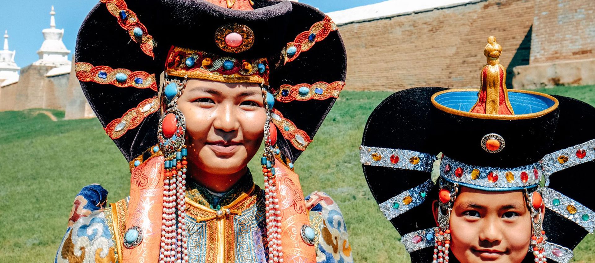 The main element of a headdress is a special hairstyle, designed to mimic cow's horns, cows symbolizes freedom in Mongolia.
