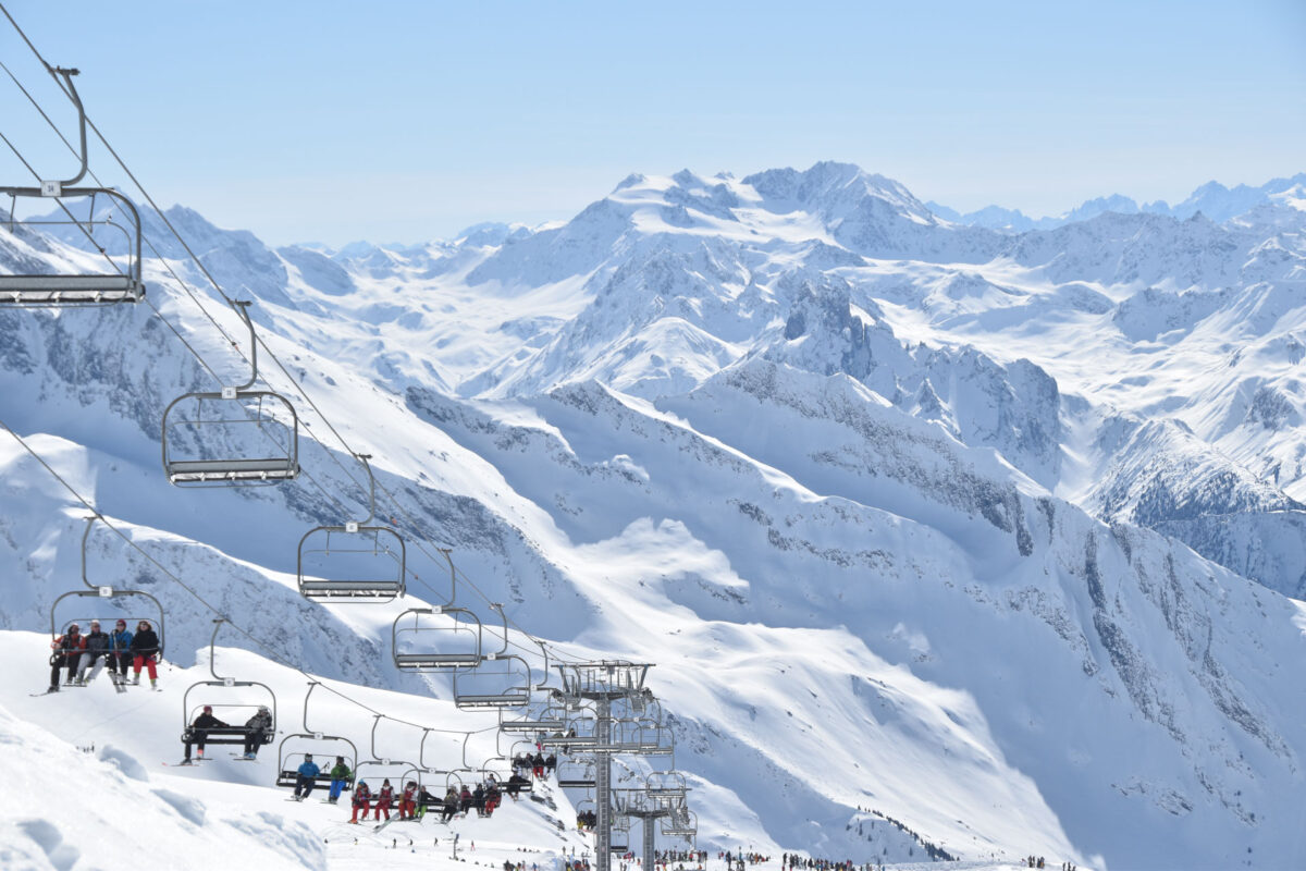 GoBeyond_France_Ski_Snowboard_Freeride_Camp